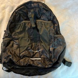 EDDIE BAUER CAMO CAMOUFLAGE STOWAWAY 30L BACKPACK TRAVEL NWT PACKABLE